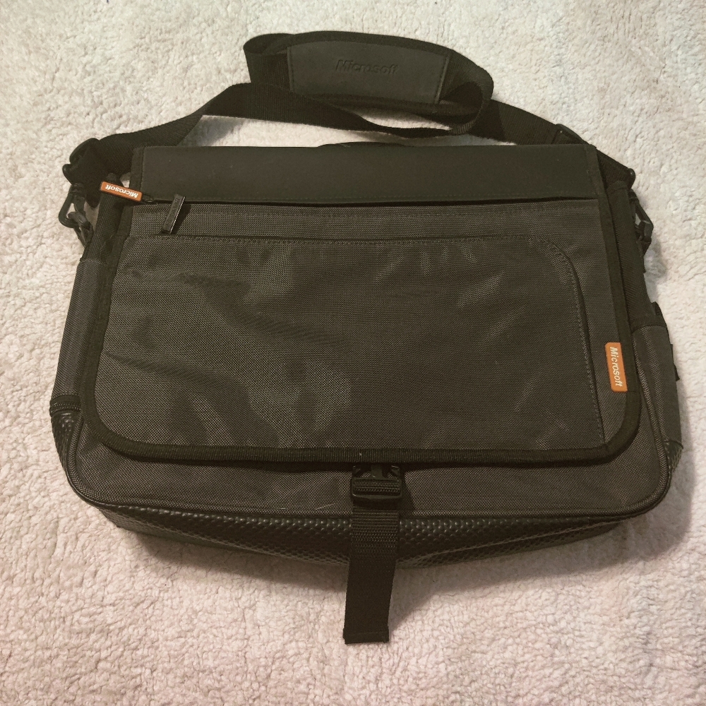 Microsoft Laptop Shoulder Bag Multi Pocket Compartment Padded w/ Strap